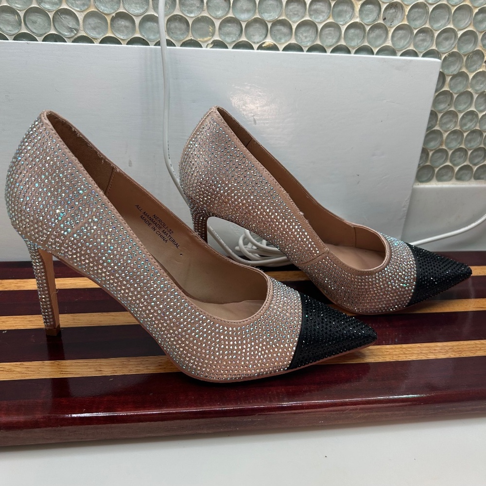 Women's Rouge Helium Two Toned Diamond Sparkle High Heels Size 8